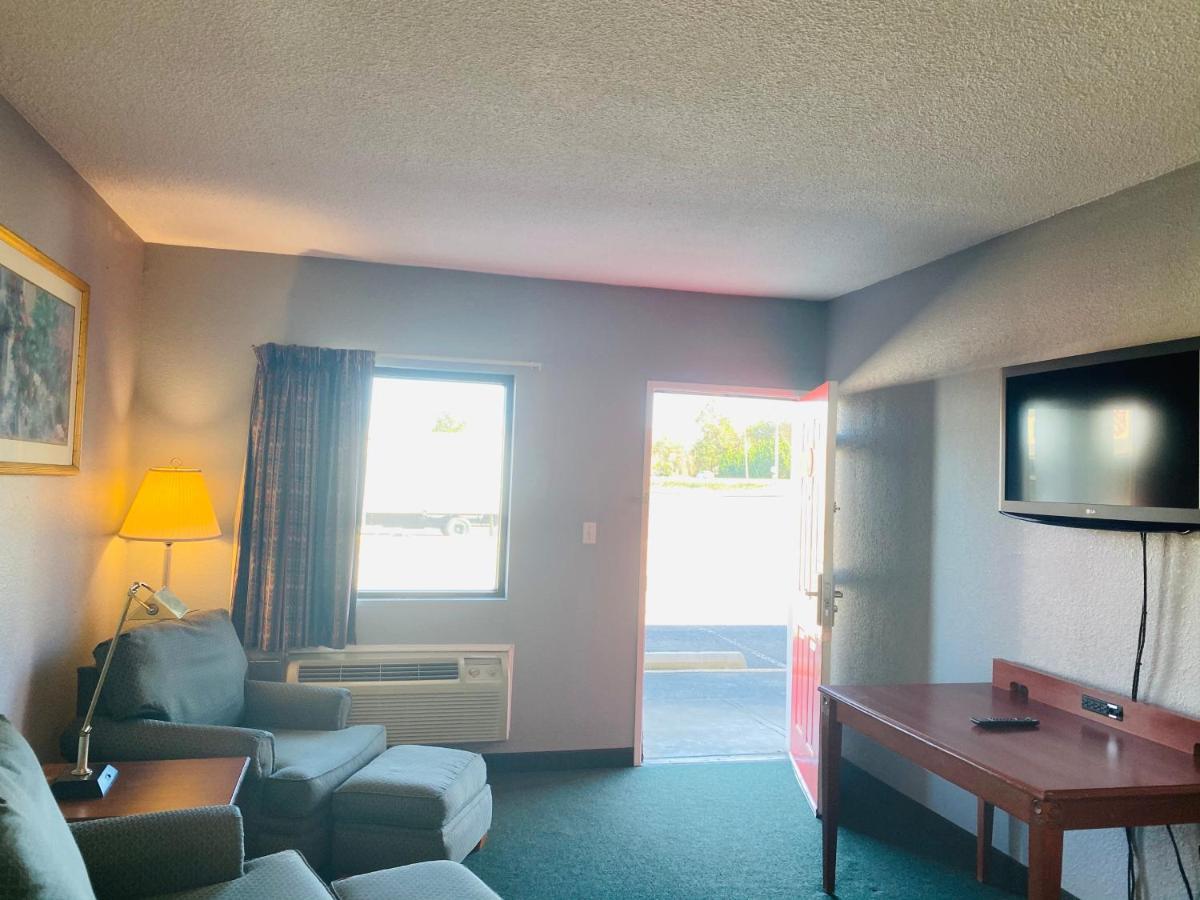Hotel Traveler's Place & Scottsboro