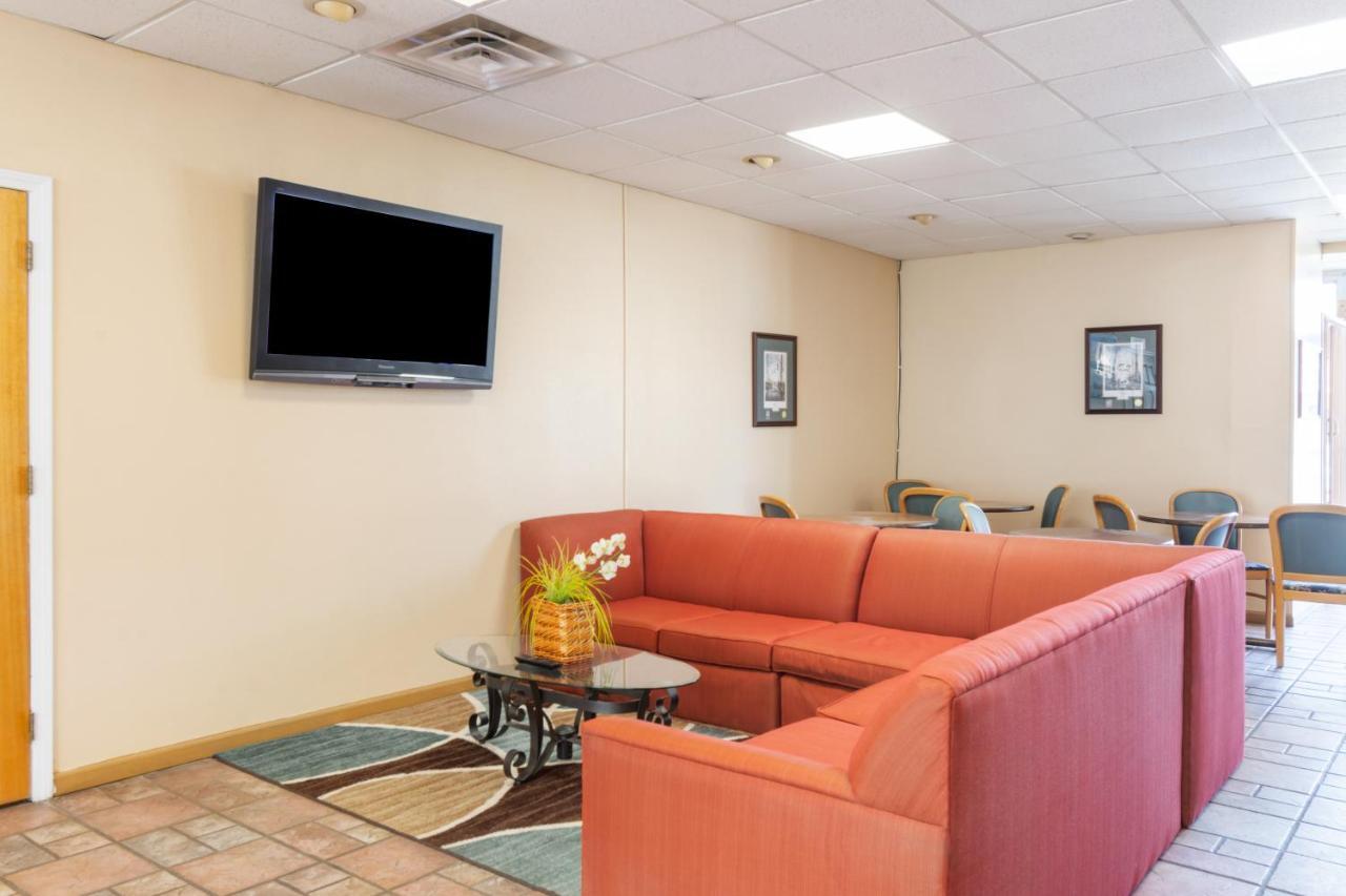 Traveler's Place & 3* Scottsboro